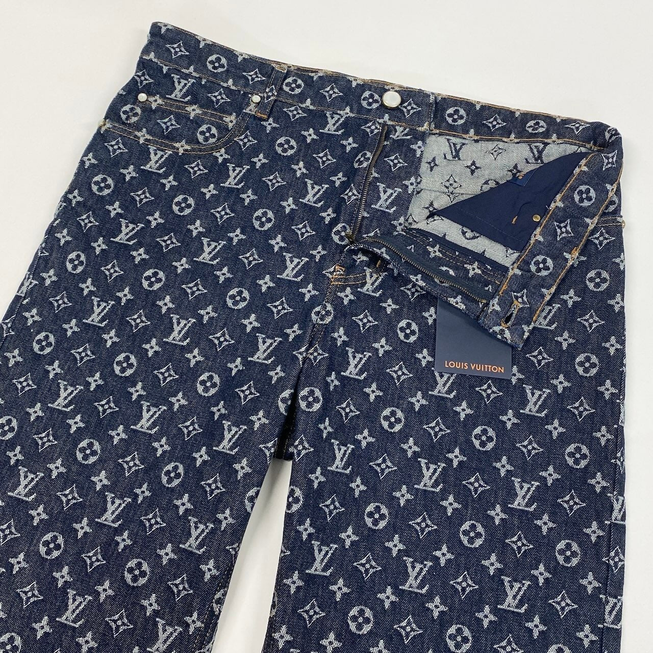 d2 《未使用品》 LOUIS VUITTON ルイヴィトン 24AW モノグラム ジャガード デニムパンツ Monogram Jacquard Denim Pants サイズ34 インディゴブルー タグ付t18r