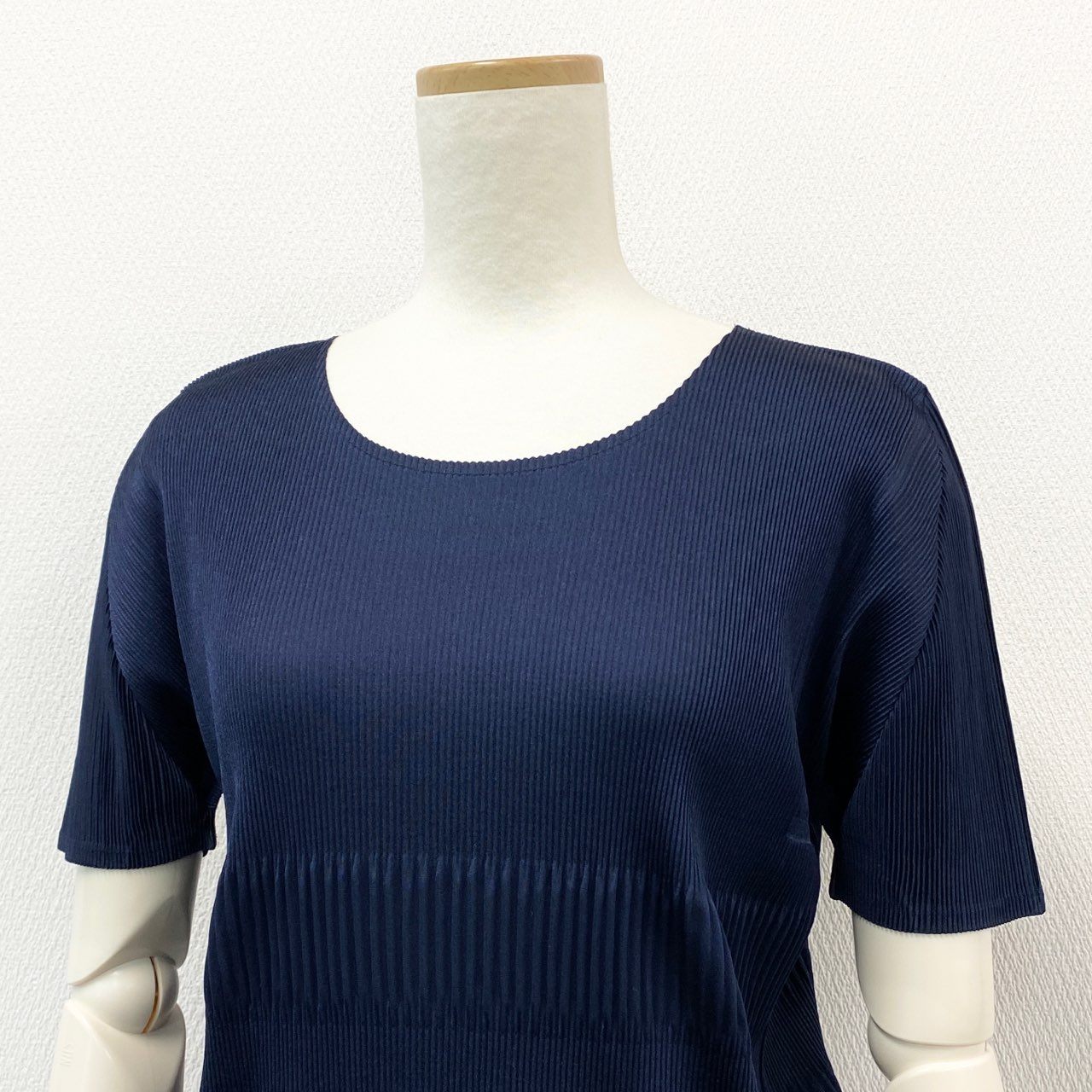 37a16 《美品》 PLEATS PLEASE プリーツプリーズ イッセイミヤケ プリーツ加工 半袖Tシャツ カットソー トップス PP93-FK882 サイズ3 ネイビー ポリエステル100％ レディース 日本製