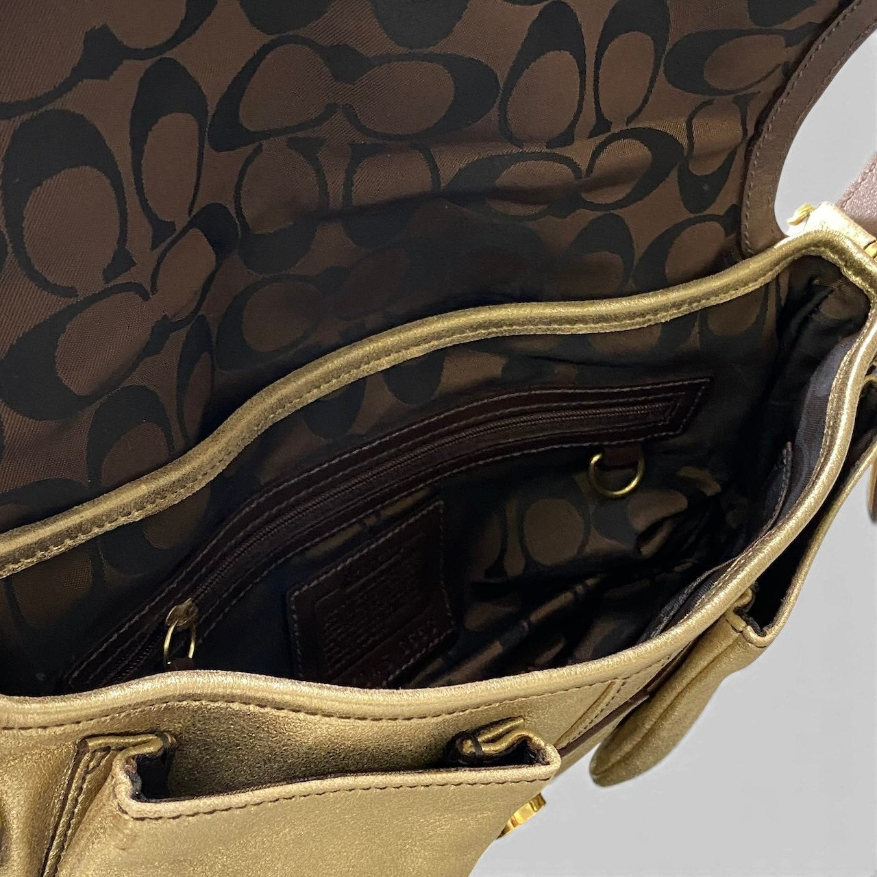 e8 COACH コーチ ソーホー ワンショルダーバッグ Soho One Shoulder Bag 3663 ゴールド レザーt18r
