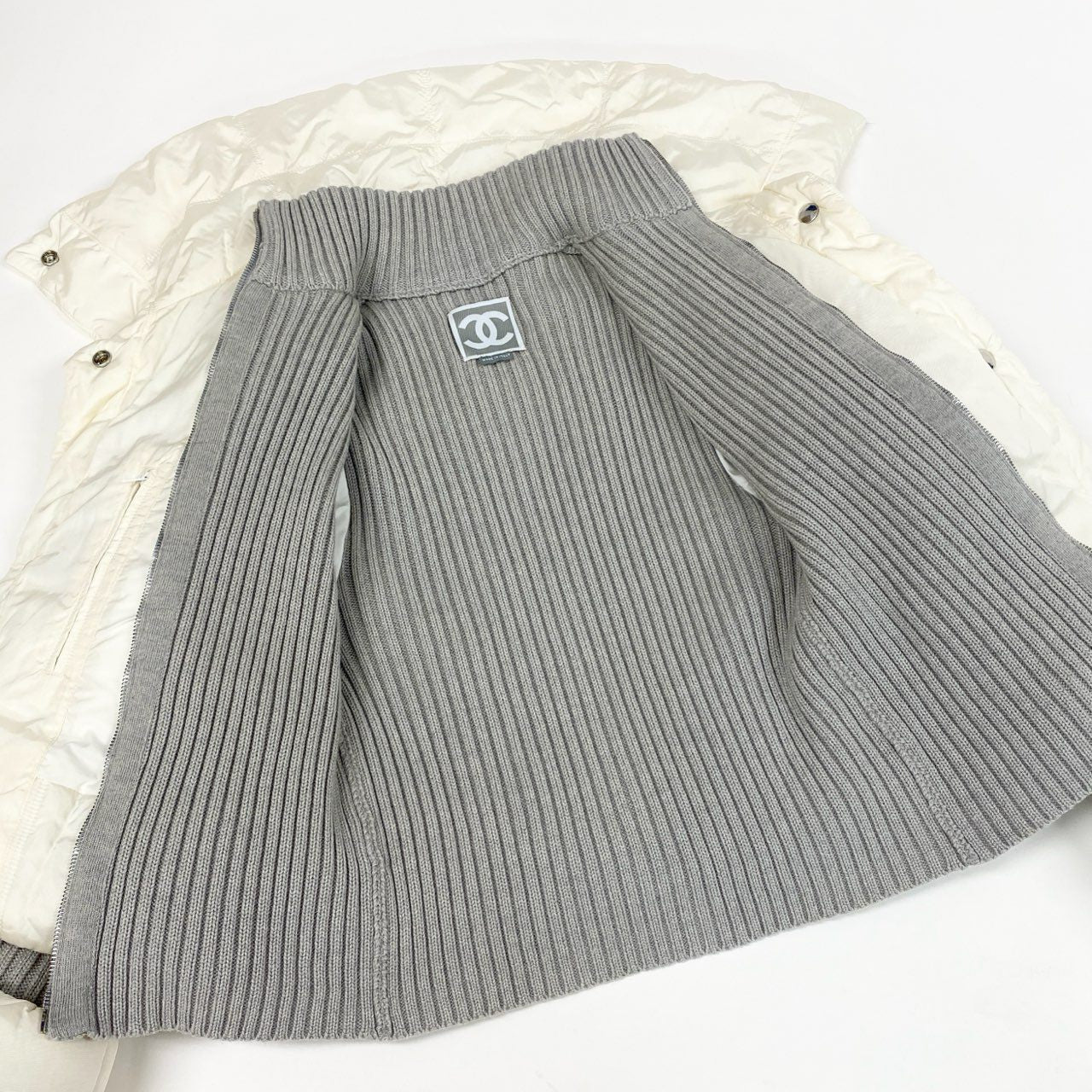 Cb15 CHANEL シャネル スポーツライン 2000 ニット切り替え 中綿ジャケット アウター ココマーク P16399 36 ホワイト グレー レディースta1