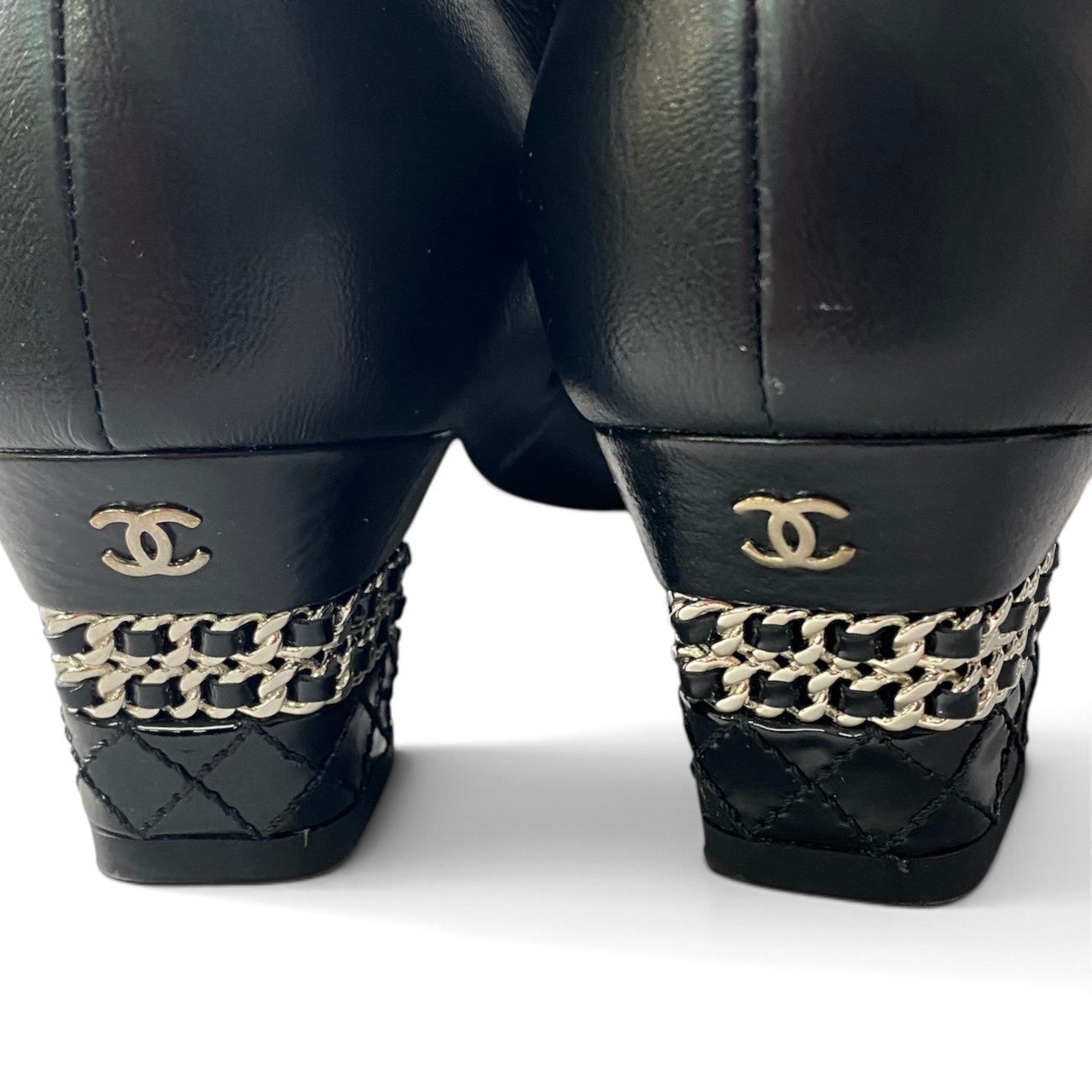 h21【美品】CHANEL ショートブーツ チェーン ココマーク 37サイズ ブラック レザー レディース 女性用k02i