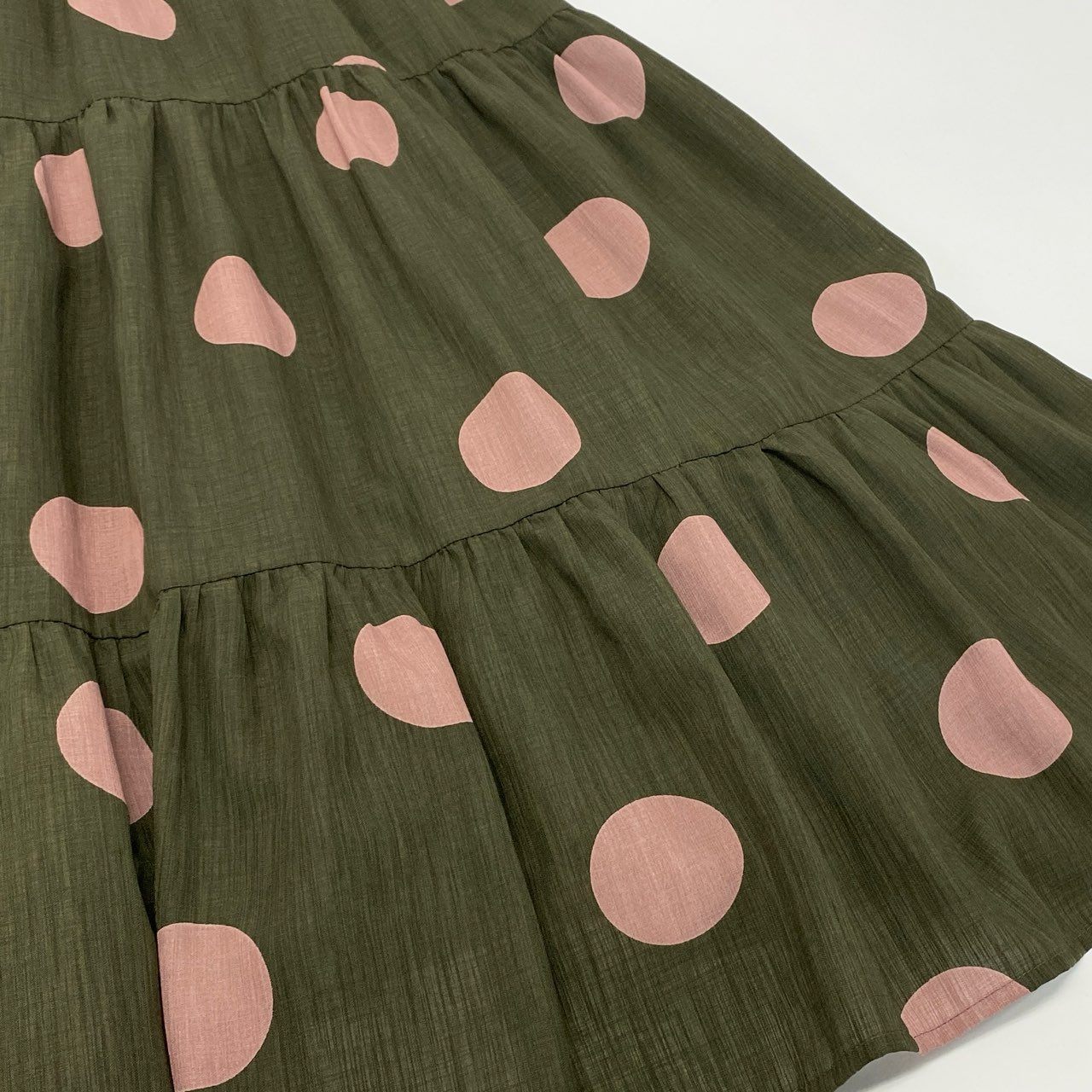 17k9 Her Lip To ハーリップトゥ ノースリーブ ティアードワンピース ドレス ドット柄 1213305005 M オリーブ レディースo07t