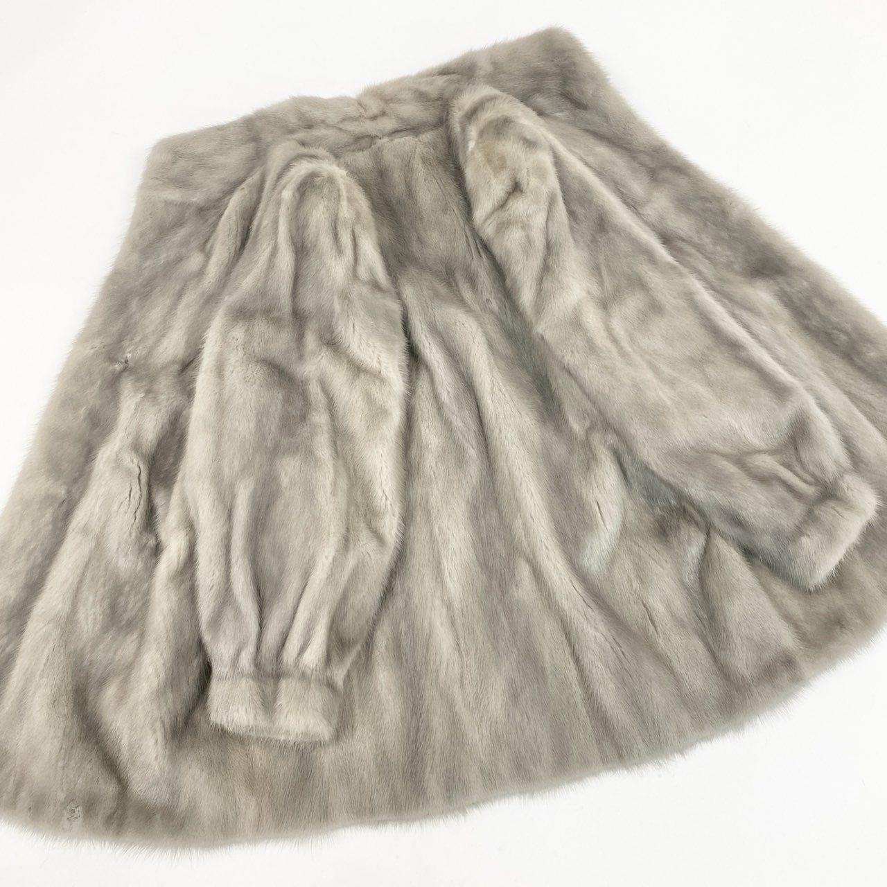 32L10 JINDO SAGA MINK サガミンク 銀サガ サファイアミンク ロングコート サイズ11号 シルバーグレー 最高級本毛皮 MINK FUR ポケット有t18r