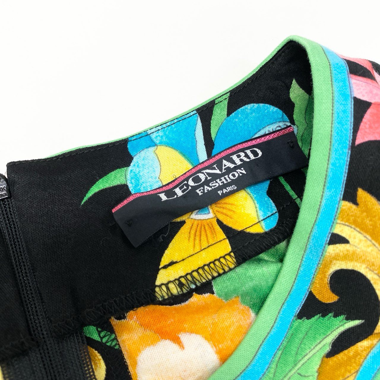 11k28 《美品》 LEONARD レオナール 長袖ワンピース ロングワンピース 美しい花柄プリント L マルチカラー コットン レディースu02t