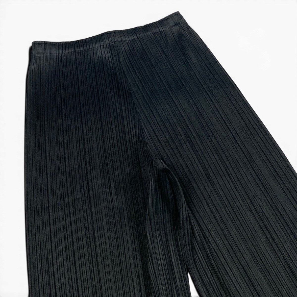 Ag10 【美品】 PLEATS PLEASE プリーツプリーズ プリーツパンツ ボトムス PP55-JF105 サイズ3 ブラック ポリエステル100％ レディースta1