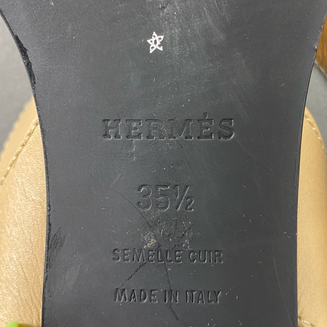 4f20 HERMES エルメス ベルトストラップ レザーサンダル 35 1/2 ベージュ Leather シューズ イタリア製