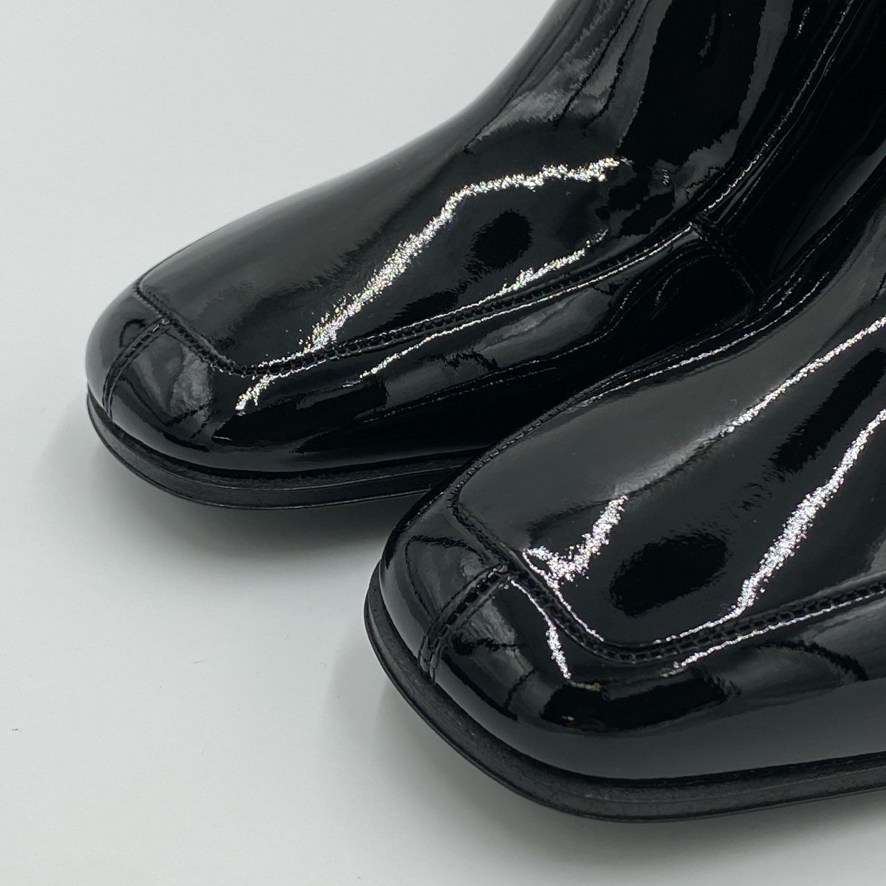 5h29《未使用品》 SAINT LAURENT サンローラン Beau パテントレザー アンクルブーツ 40 ブラック エナメル シューズ 箱 保存袋付属t18r