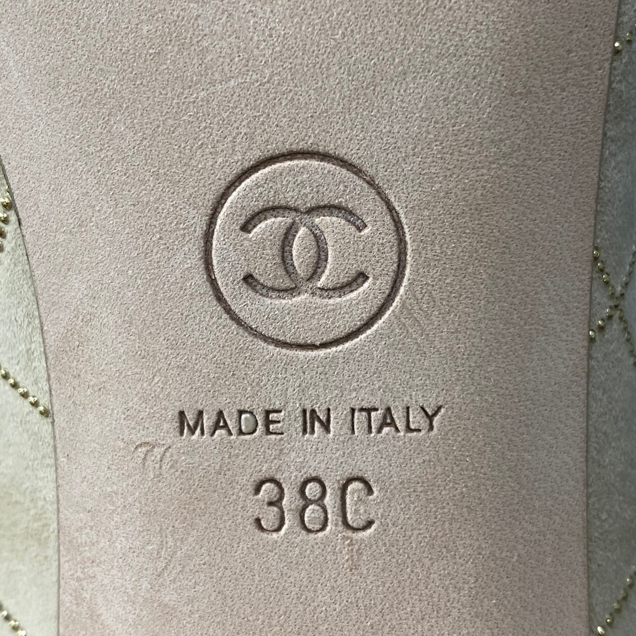 g1【美品】 CHANEL シャネル ゴールドラインストーン マトラッセ チャンキーヒール バイカラーパンプス G46206 サイズ38 ベージュ レディースk02i