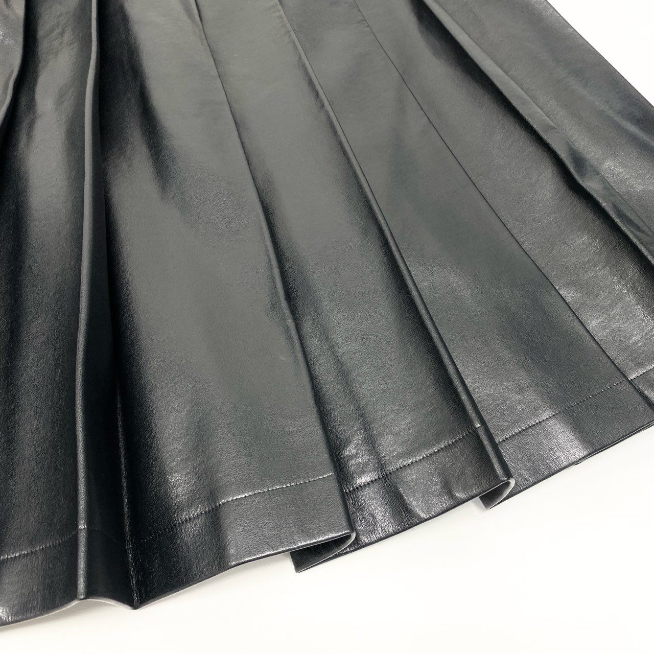 Ac5 tricot COMME des GARCONS トリココムデギャルソン 2019 エコレザー プリーツスカート フレアスカート TE-S004 ブラック レディースu02t