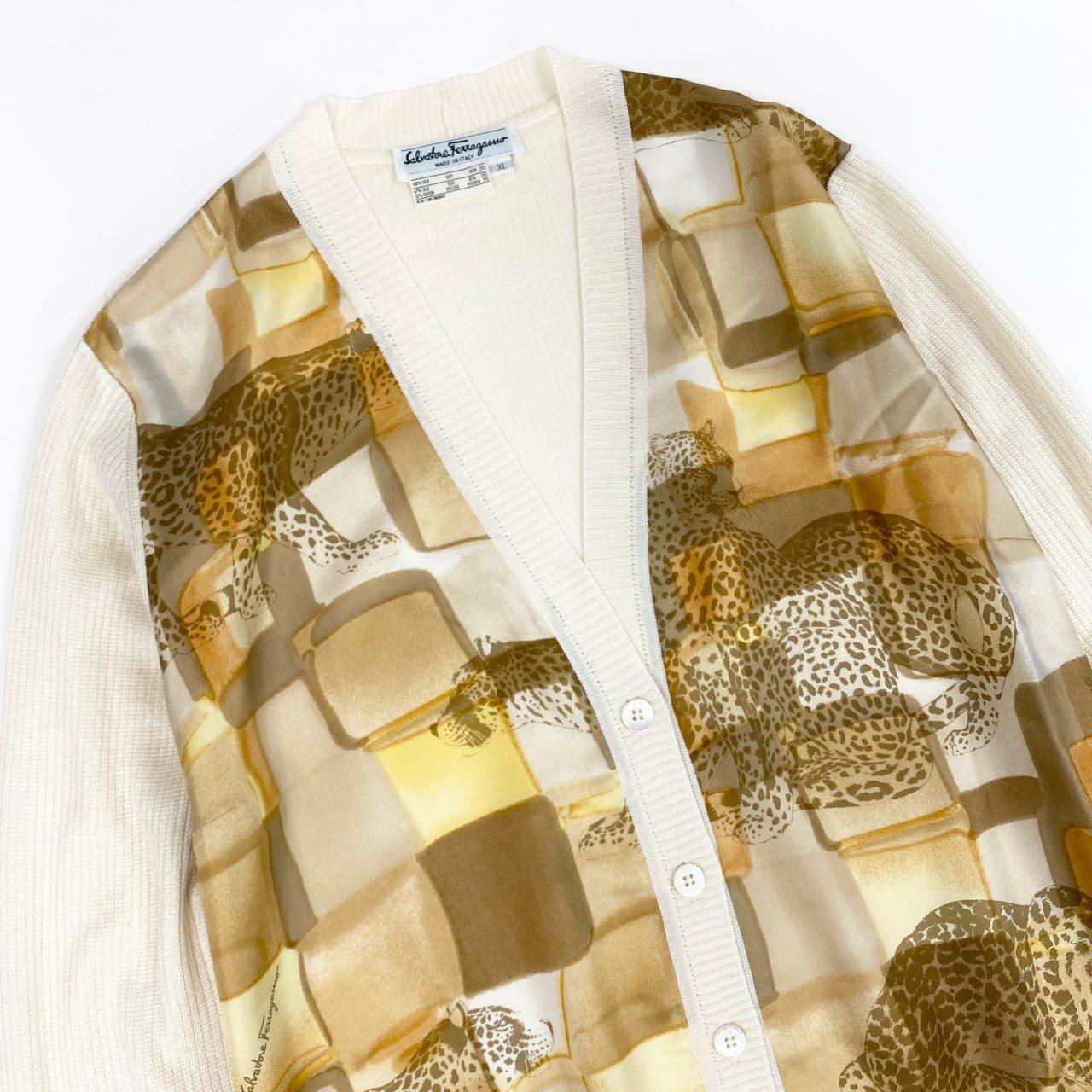 81a23 Salvatore Ferragamo  Animal Print Cardigan Size XL White フェラガモ アニマルプリントカーディガンt18r