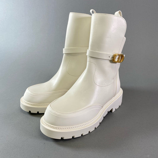 1h9《未使用品》 Christian Dior クリスチャンディオール 23SS EMPREINTE CD金具ベルト ブーツ 37 1/2 ホワイト レザー イタリア製 シューズt18r