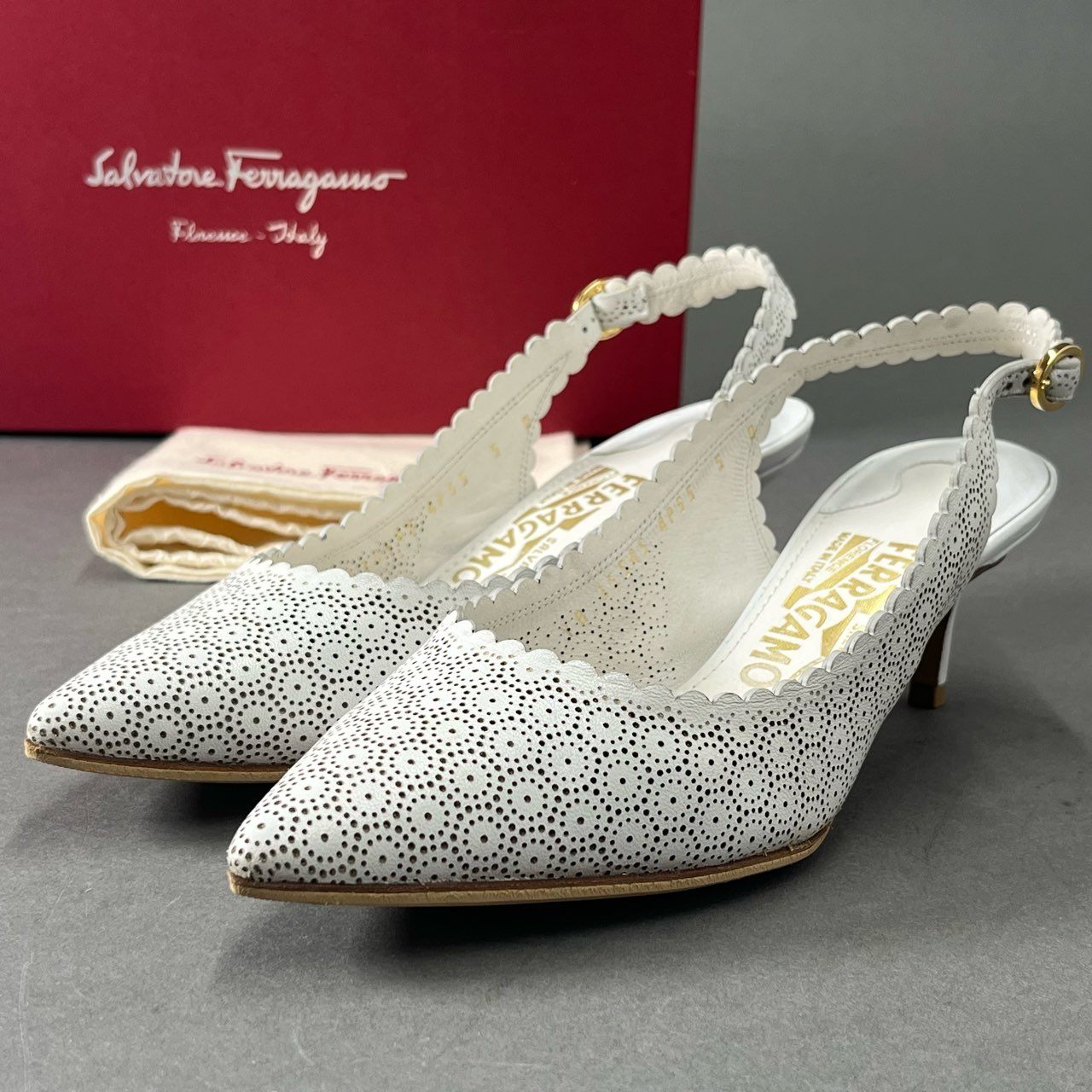 1f18 Salvatore Ferragamo サルヴァトーレ フェラガモ MALY LACE ミュール パンプス 5 ホワイト レザー サンダル シューズ イタリア製