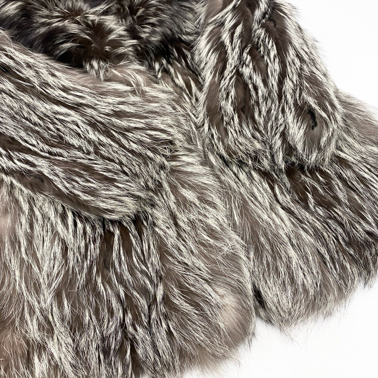 71k20 SAGA FOX サガフォックス 金サガ シルバーフォックス ファーコート 9号 最高級本毛皮 国産品 裏地刺繍 FOX FURt18r