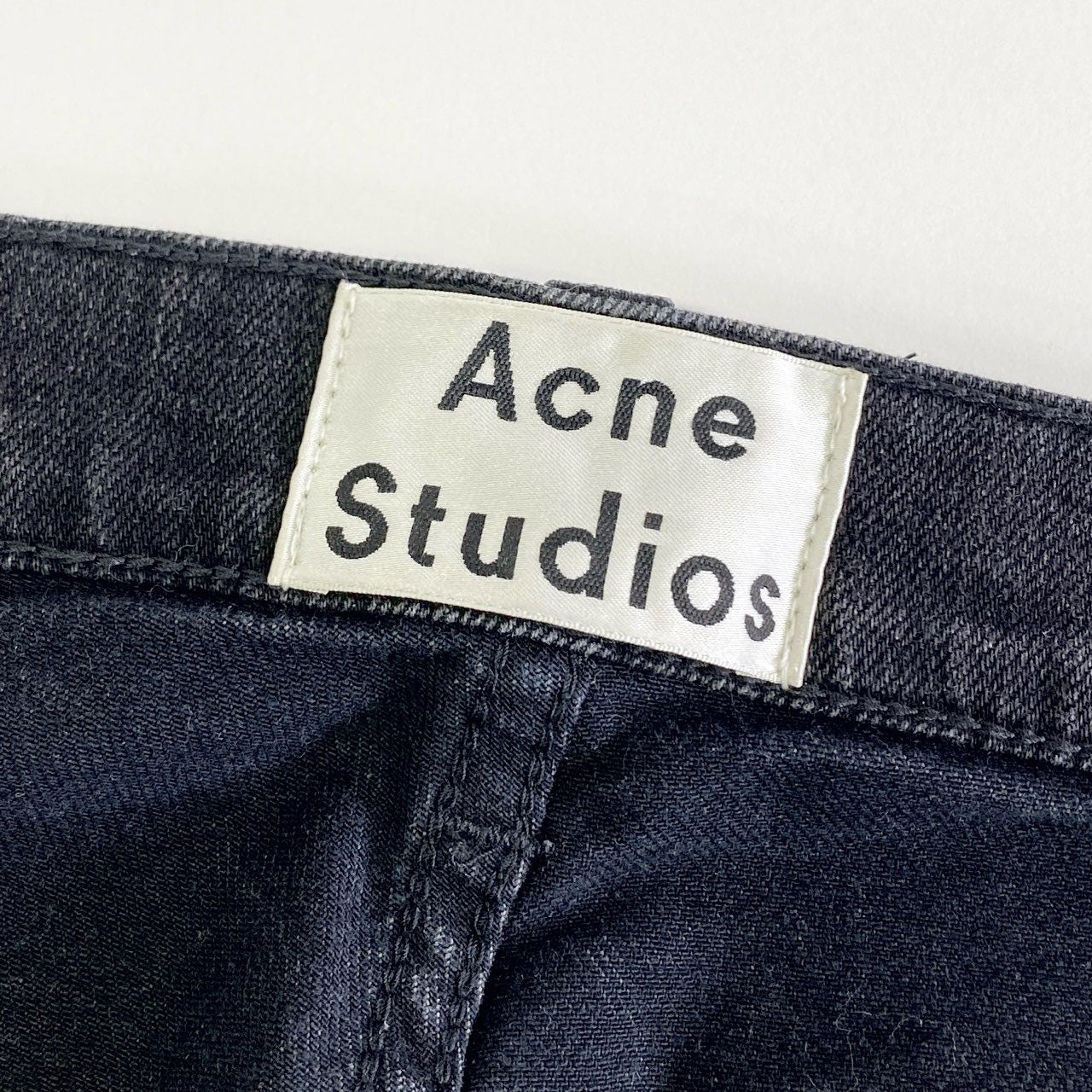 48k8 Acne Studios アクネストゥディオズ イタリア製 ブラックデニム ジーンズ パンツ ボトムス 1159-343-5178 32 ブラック コットン