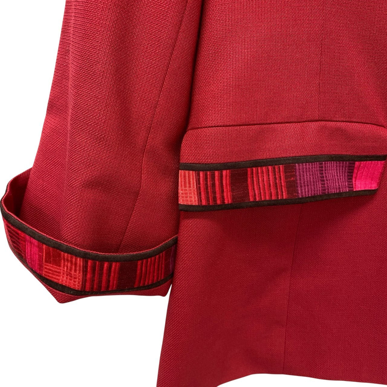 69c2 LEONARD FASHION レオナール テーラードジャケット ウールシルク混 ロゴボタン フォーマル レディース 女性服 サイズ13AR レッド系u02t