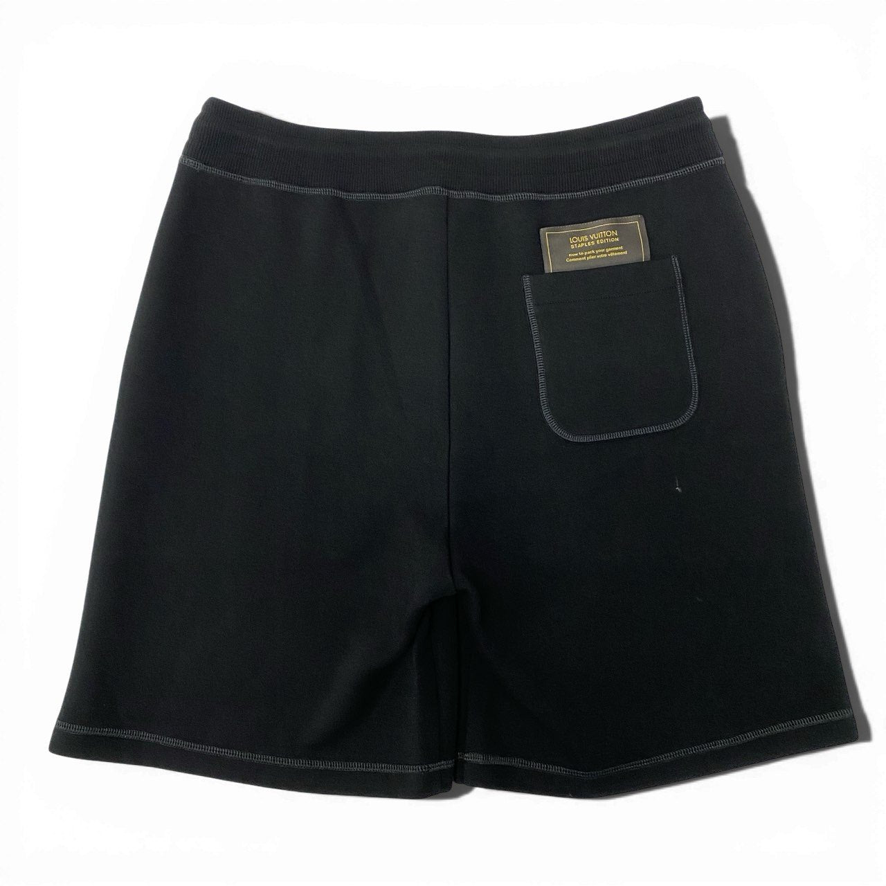 48a19 LOUIS VUITTON ルイヴィトン 2024SS ロゴラベル付き スウェットパンツ ショートパンツ ショーツ サイズL ブラック メンズk02i