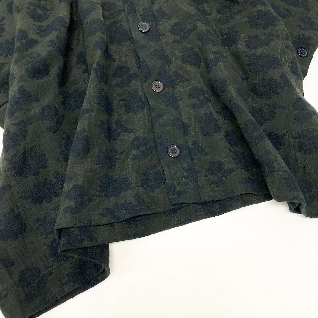Ae26 Y`s ワイズ YOHJI YAMAMOTO ヨウジヤマモト 花柄刺繡 半袖シャツ YN-T21-967 サイズ2 カーキ ブラック レディース 女性服u02tu02t