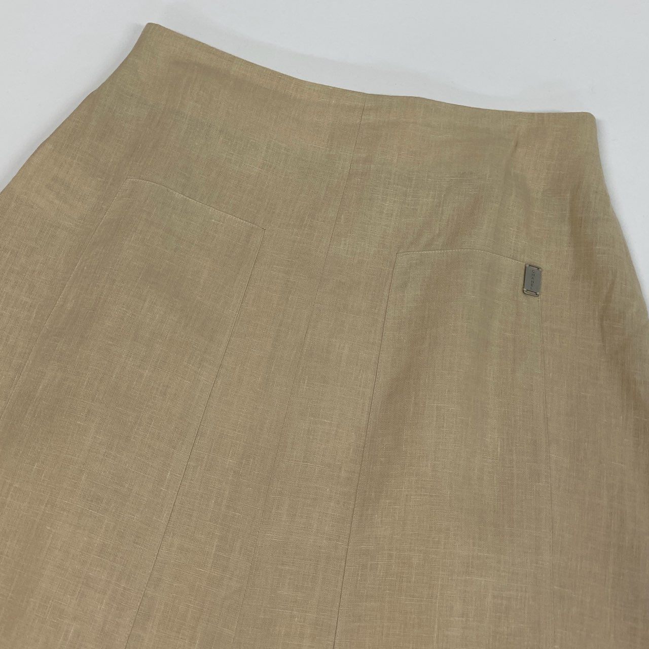 60b22 CHANEL シャネル リネンスカート ロングスカート ロゴプレート レディース 女性服 P13591V07729 サイズ38 ベージュ リネン100％u02t