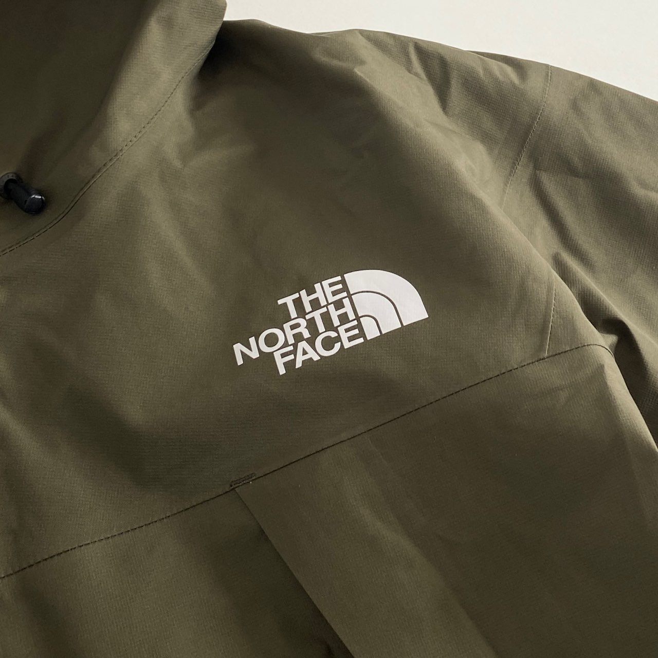 27h21 《新品保管品》 THE NORTH FACE ザ ノースフェイス Climb Light Jacket クライムライトジャケット ナイロンジャケット NP62303 M カーキ ニュートーブ ナイロン GORE-TEX メンズ