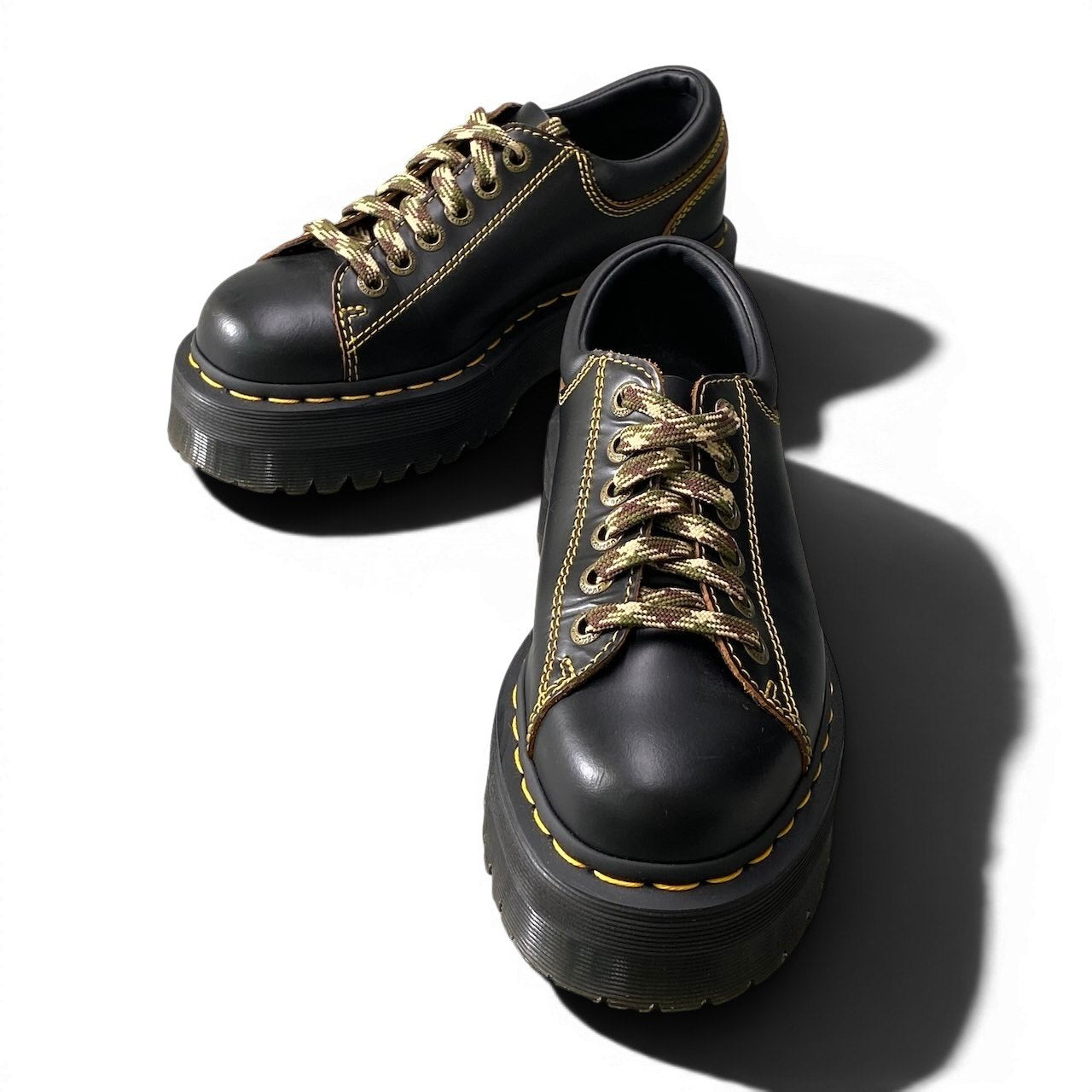1e21 Dr.Martens ドクターマーチン レザーシューズ レザーアッパー 厚底 レースアップ ローカットシューズ 迷彩 ユニセックス メンズ 男性用 UK5 ブラックo07t