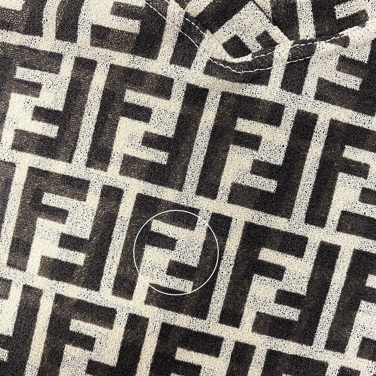 Ic30 FENDI フェンディ ズッカ柄 シアーカットソー 半袖Tシャツ 総柄 ストレッチ レディース 女性服 イタリア製40 ベージュ系u02t