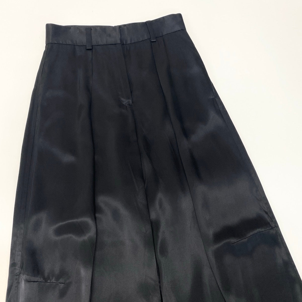 Eh1 JIL SANDER ジルサンダー トラウザーパンツ ワイドパンツ とろみ素材 スラックスパンツ ワイドシルエット JO3KA0264 J65246 34 ブラック レーヨン100％ レディース 女性用u02t