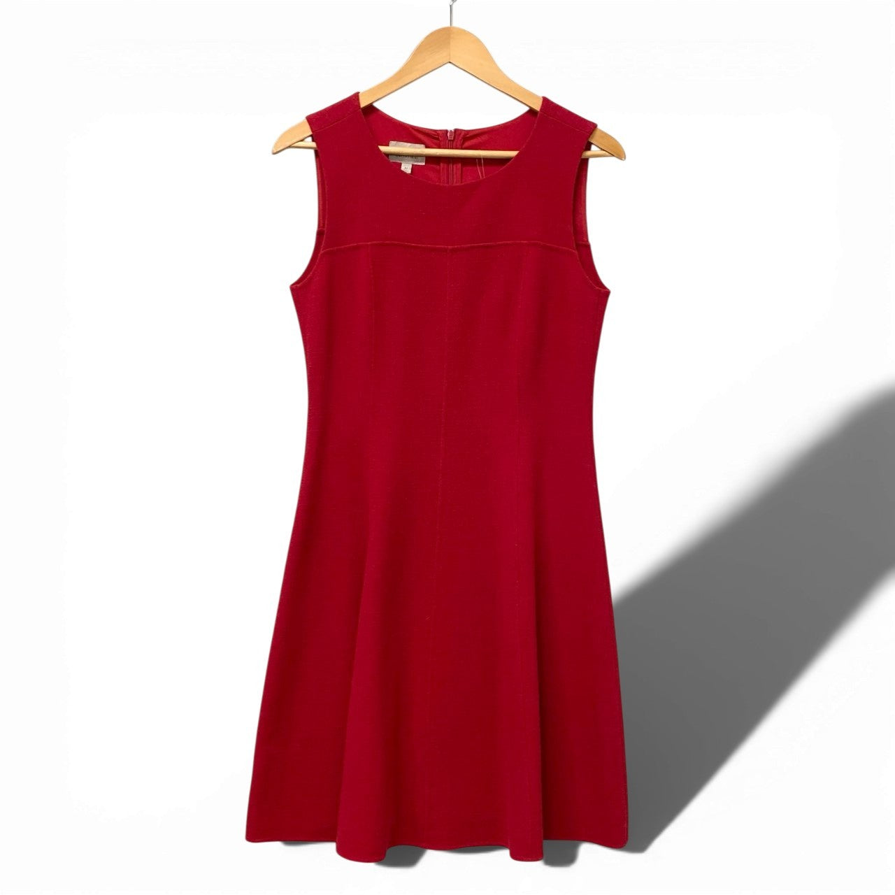 44d3 ARMANI COLLEZIONI アルマーニコレツィオーネ ノースリーブワンピース Aライン 伸縮ストレッチ〇 ウール100％ レディース 女性用 42 レッドo07t