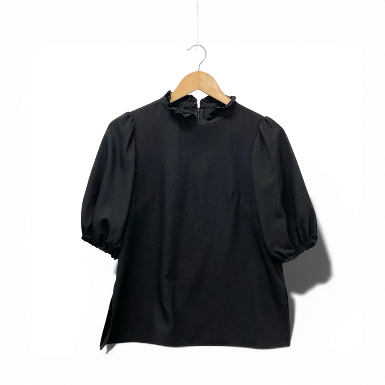 14d3 【美品】Rene ルネ パフスリーブシャツブラウス フリルブラウス 半袖ブラウス 5331120 34サイズ ブラック ポリエステル100％ レディース 女性用u02t