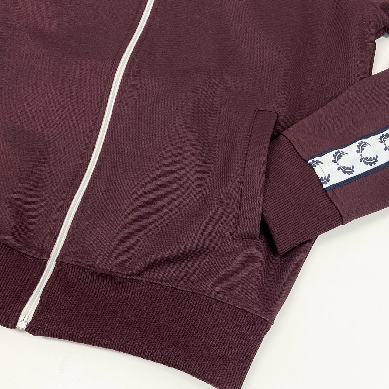 68g24 FRED PERRY フレッドペリー サイドライン トラックジャケット ジャージ サイズS ボルドー メンズ ジャケット_