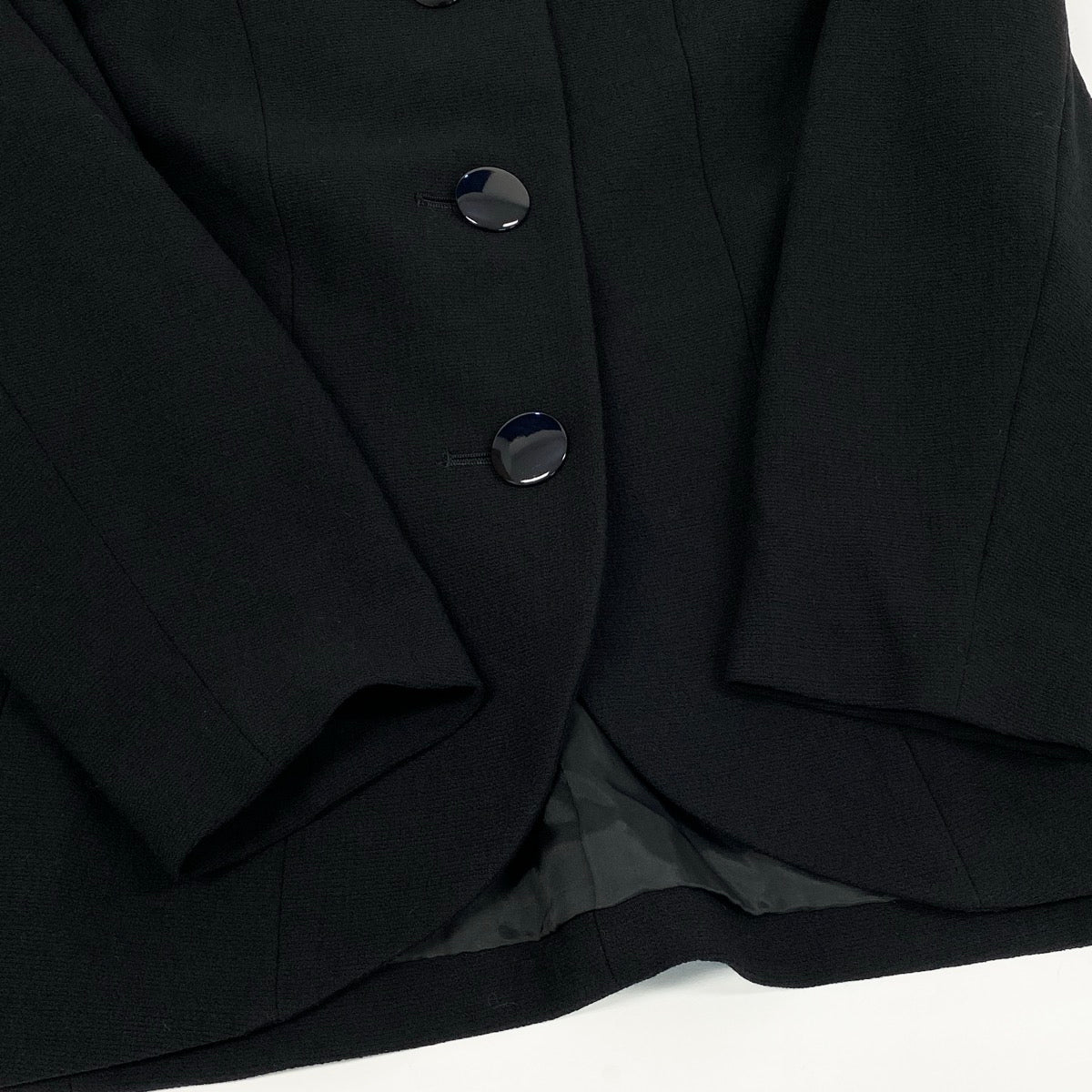 19f4 YVES SAINT LAURENT イヴサンローラン ノーカラージャケット フォーマル サイズ36 ブラック ウール100％ レディース 女性服o07t