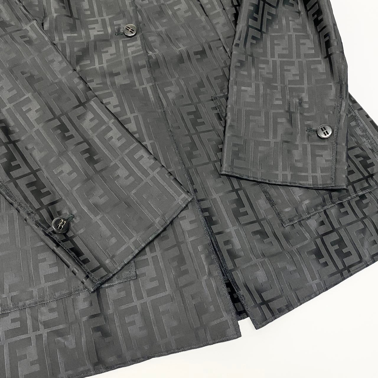 28c11 FENDI フェンディ ズッカ柄テーラードジャケット ロゴジャケット コート アウター 42サイズ ブラック レディース 女性用u02t