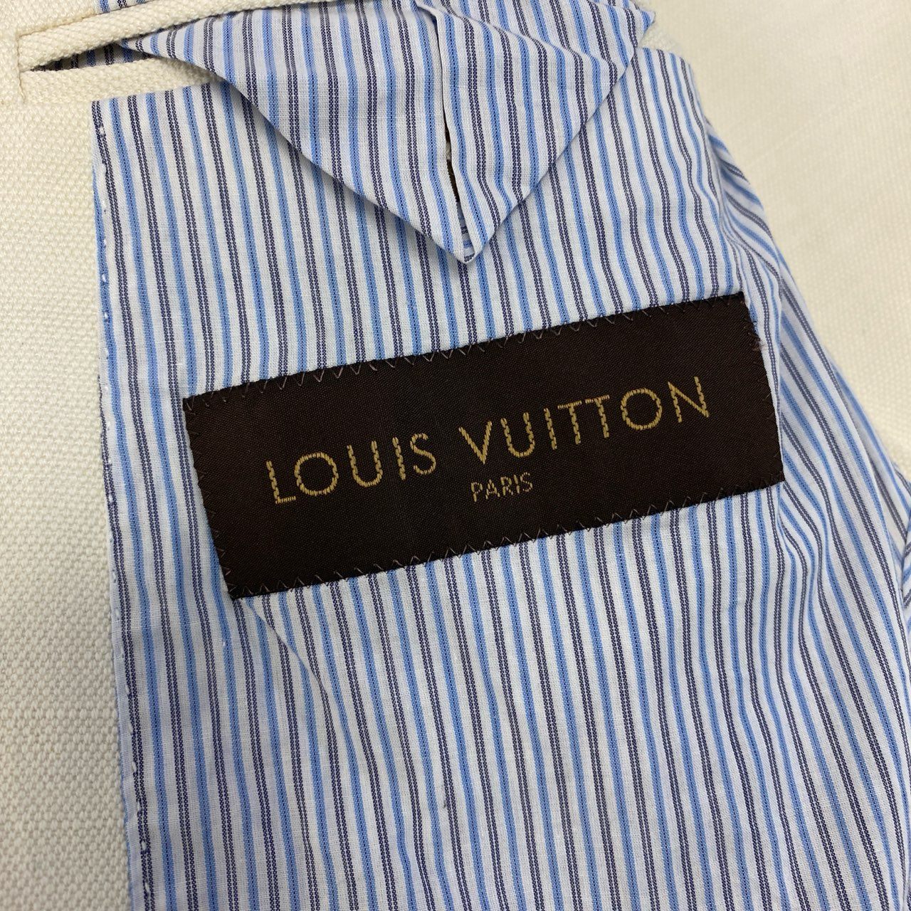 14c5 LOUIS VUITTON ルイヴィトン LVロゴボタン コットンリネン 金ボタン ブレザー テーラードジャケット サイズ50 ホワイト系(生成り) メンズ 男性用 サマージャケットk02i