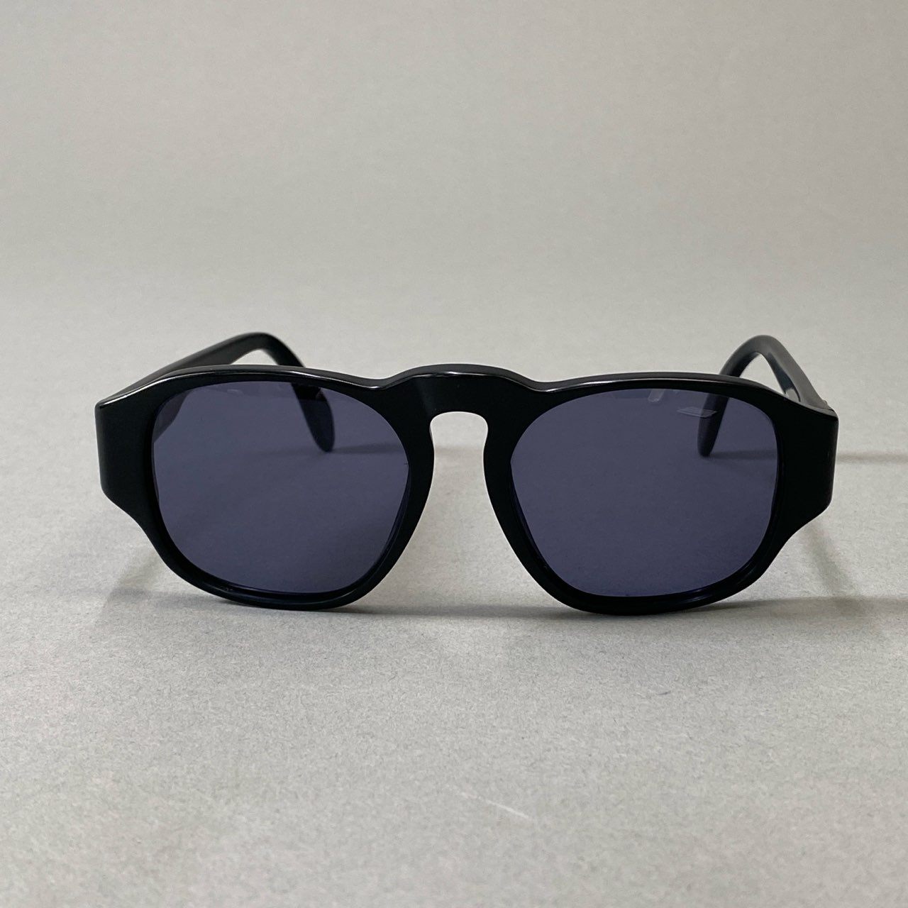 j3 CHANEL シャネル ココマーク サングラス ブラック ゴールド 眼鏡 メガネ アイウェア 保存袋付t18r