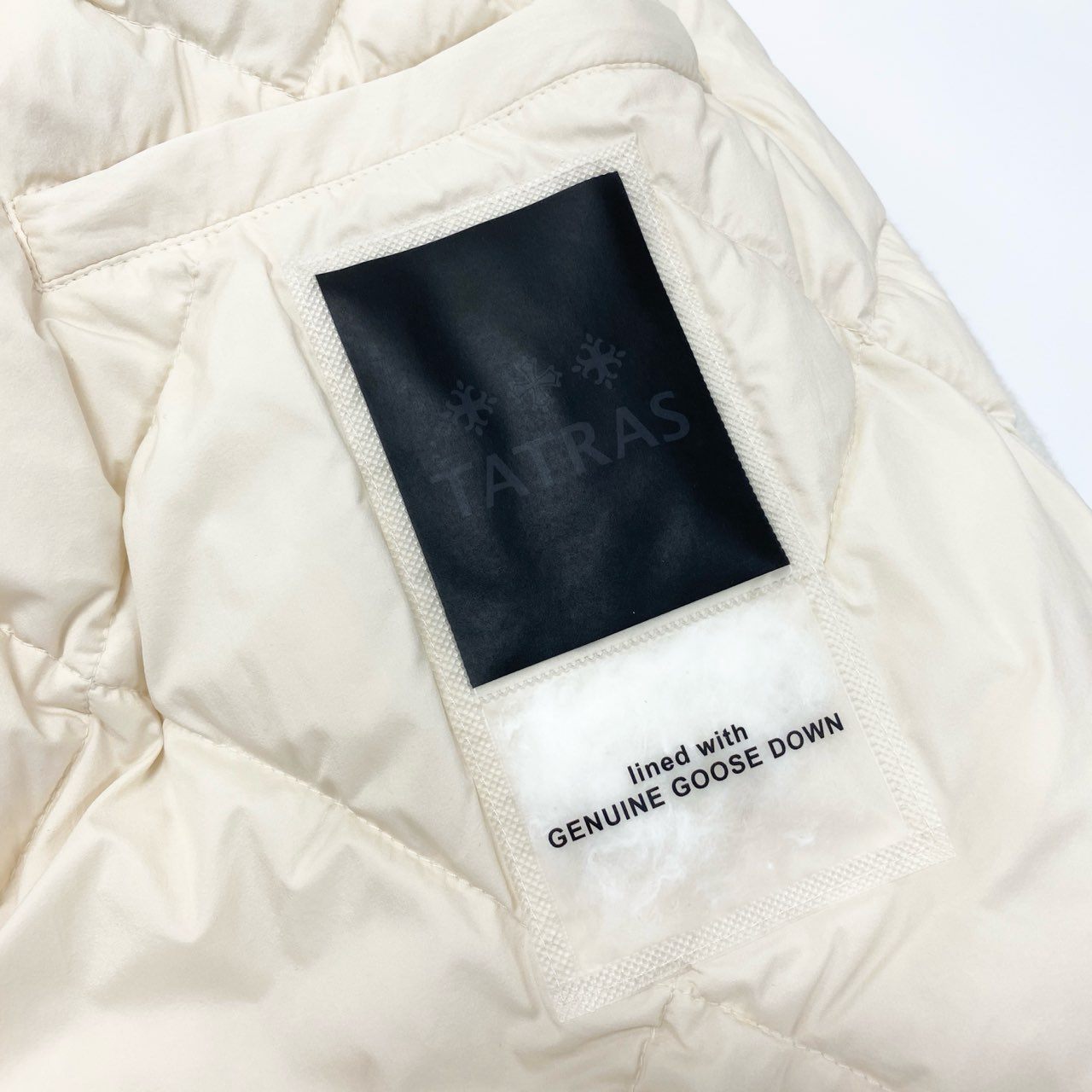 53Ⅼ2 【極備品】 TATRAS タトラス 25AW ROBOU ロボウ ボアフリースダウンジャケット ボアブルゾン  サイズ03 ホワイト メンズ 男性用 アウターk02i