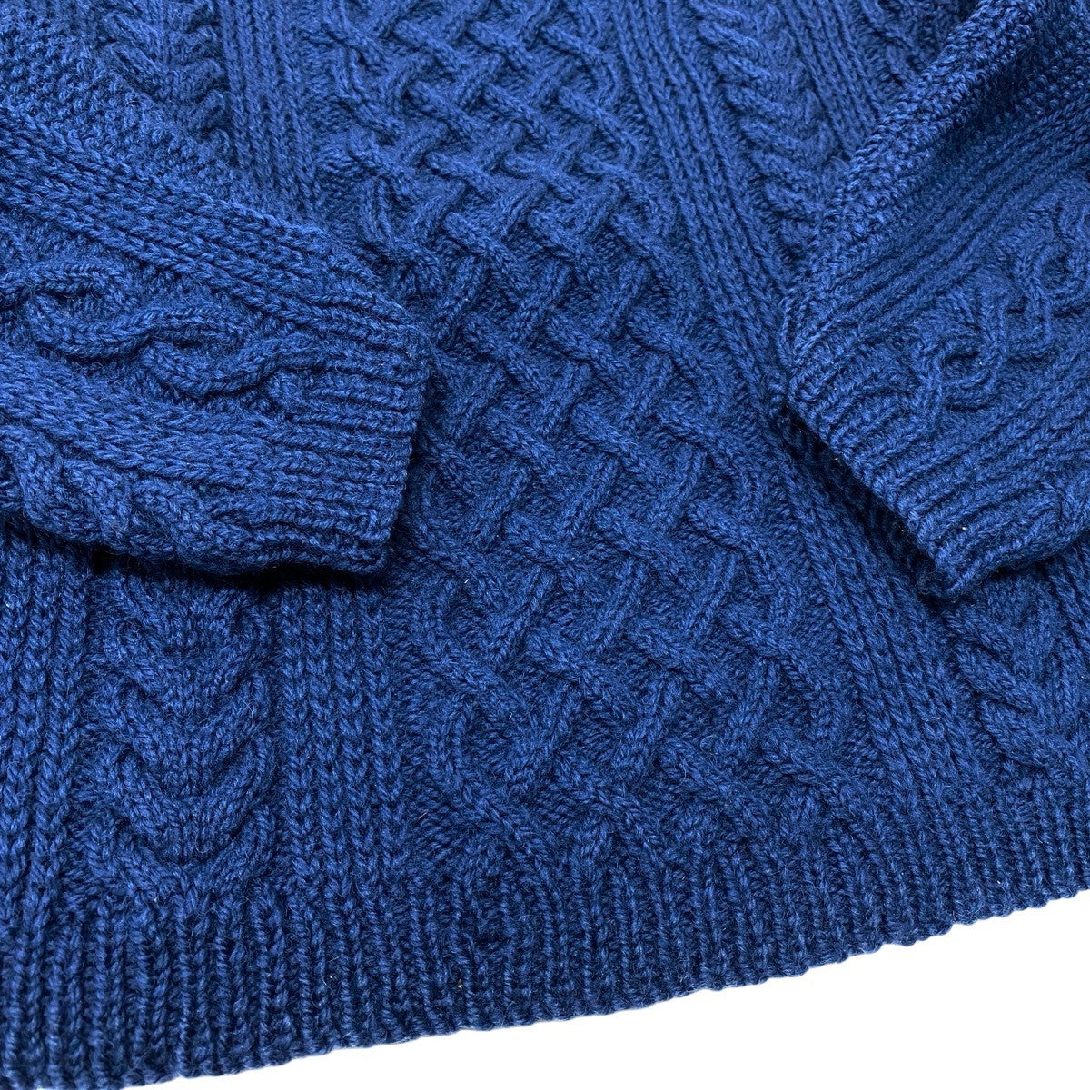 30f22 INVERALLAN インバーランド ケーブルニットトップ セーター サイズ ブルー Pure New Wool HAND KNITTERS LIMITEDt18r