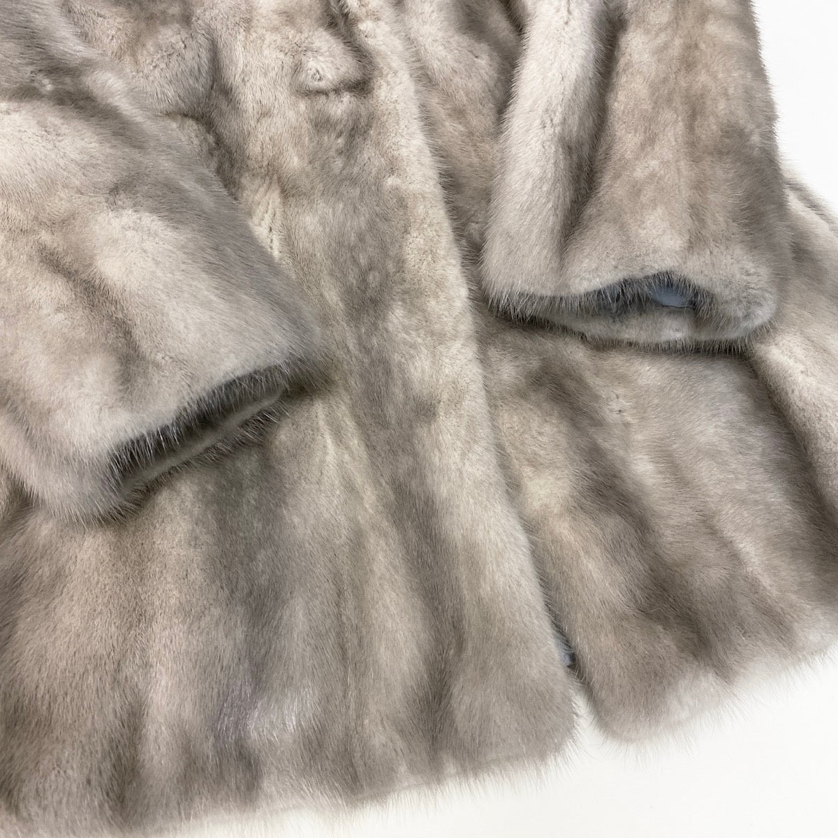 2g29 ミンクコート サファイアミンク ハーフコート 裏地刺繡 最高級本毛皮 サイズ9 グレー系 MINK FUR レディースu02t