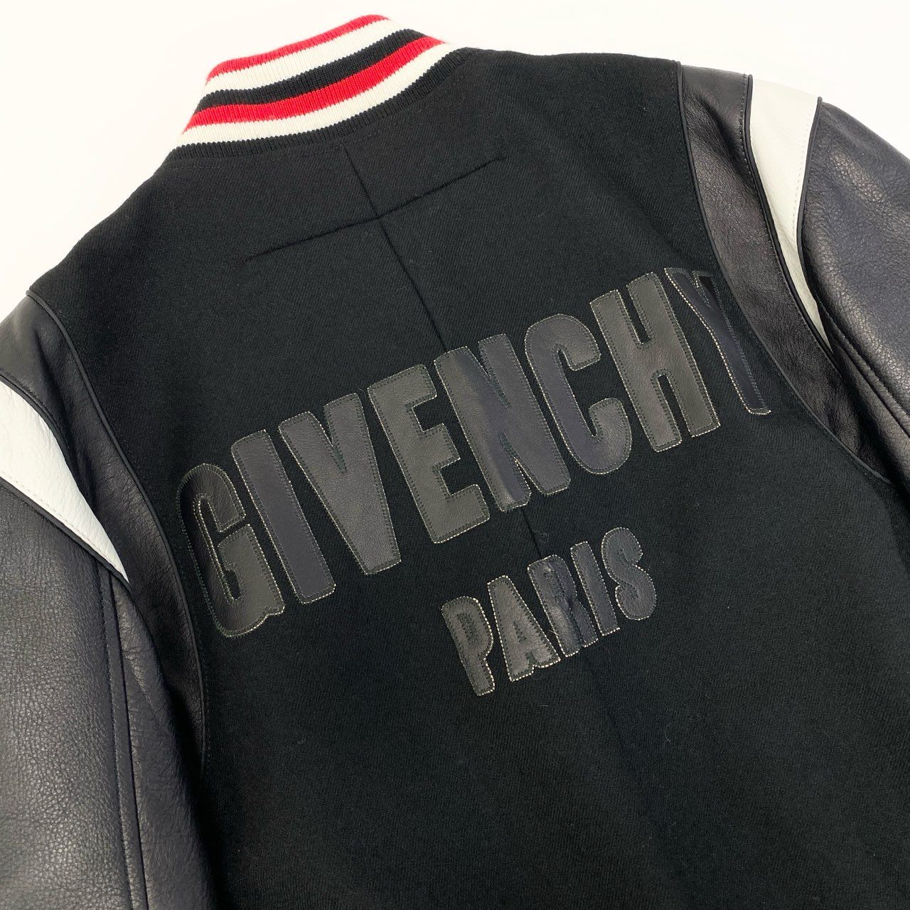 67a24 《美品》 GIVENCHY ジバンシー レザー切替 スタジャン サイズ50 ブラック レッド ボンバージャケットt18r