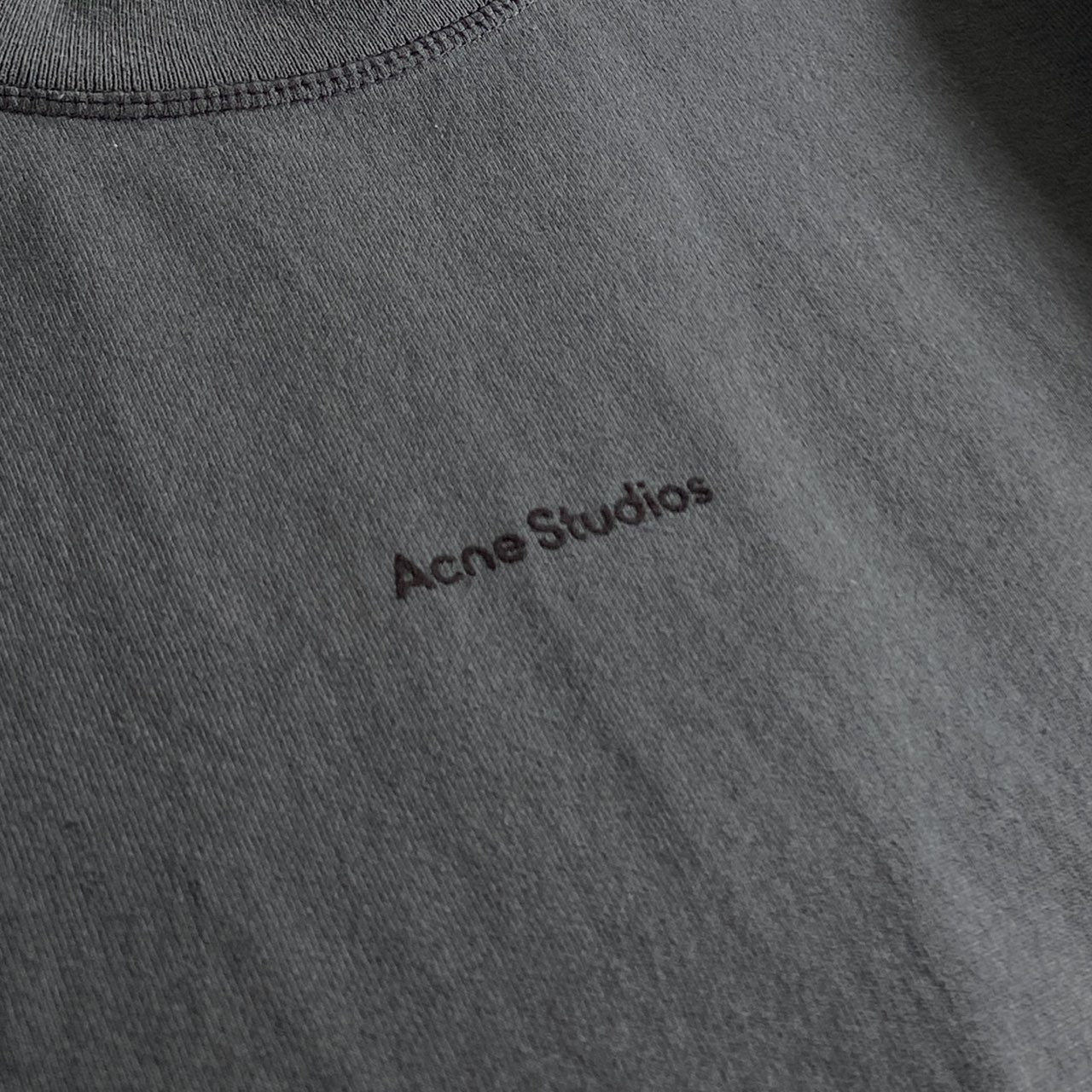 28e26 《美品》 Acne Studios アクネステュディオス スモールロゴ オーバーサイズ 長袖カットソー ロンT M グレー メンズ