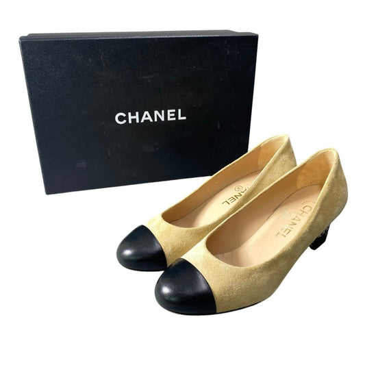 h10 【美品】CHANEL マトラッセ チェーントリム パンプス 36 1/2Cサイズ ベージュ ブラック スウェード レディース 女性用k02i