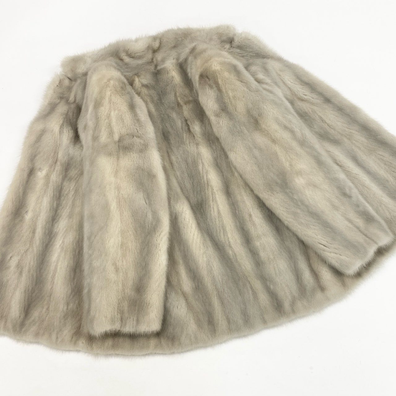 33L10 サファイアミンク ファーコート サイズ11号 シルバーグレー 本毛皮 MINK FUR ポケット有t18r