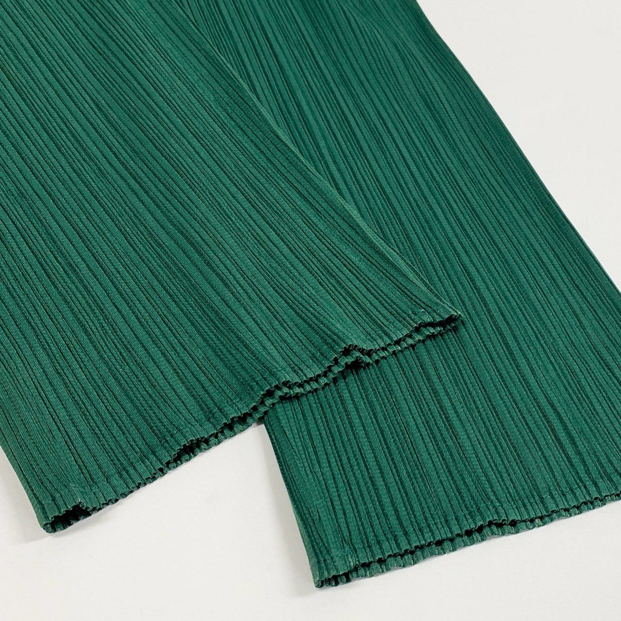 35a30 PLEATS PLEASE プリーツプリーズ プリーツパンツ スラックス ボトムパンツ PP74-JF609 2サイズ グリーン ポリエステル100％ レディース 女性用o07t