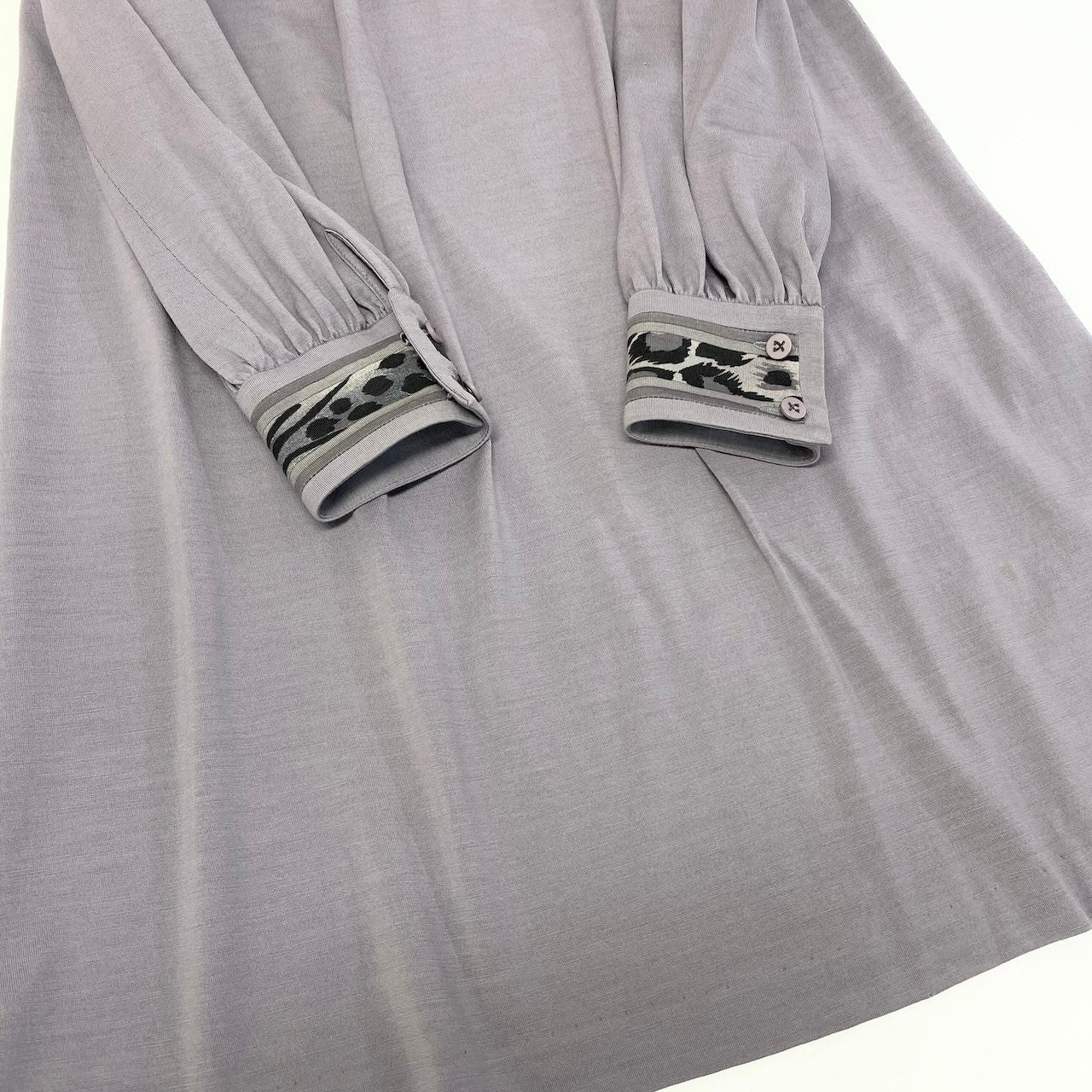 65e7 LEONARD FASHION レオナール スクエアネック 膝丈ワンピース ロングスリーブ サイズL グレー系 レディース 女性服o07t