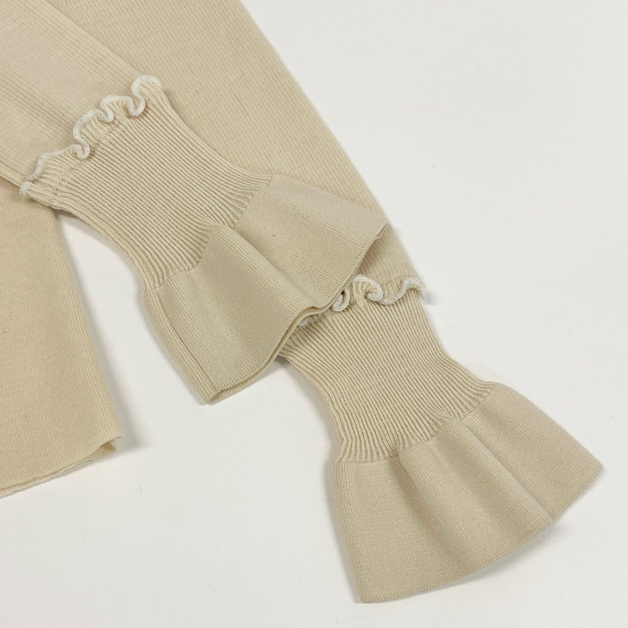 69g8 CELINE セリーヌ フィービー期 ハイネック フリルデザイン ニットセーター トップス Sサイズ クリームベージュ ウール レディース
