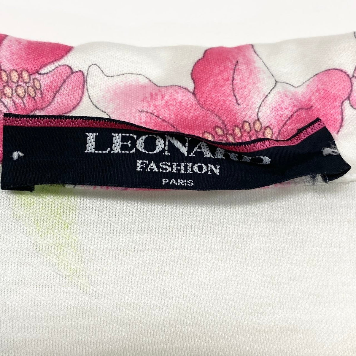 45j15  LEONARD FASHION レオナール ファッション 半袖シャツ 花柄プリント 総柄 トップス コットンシャツ 金ボタン  0389108 M マルチカラー 綿100％ レディース 女性用u02t