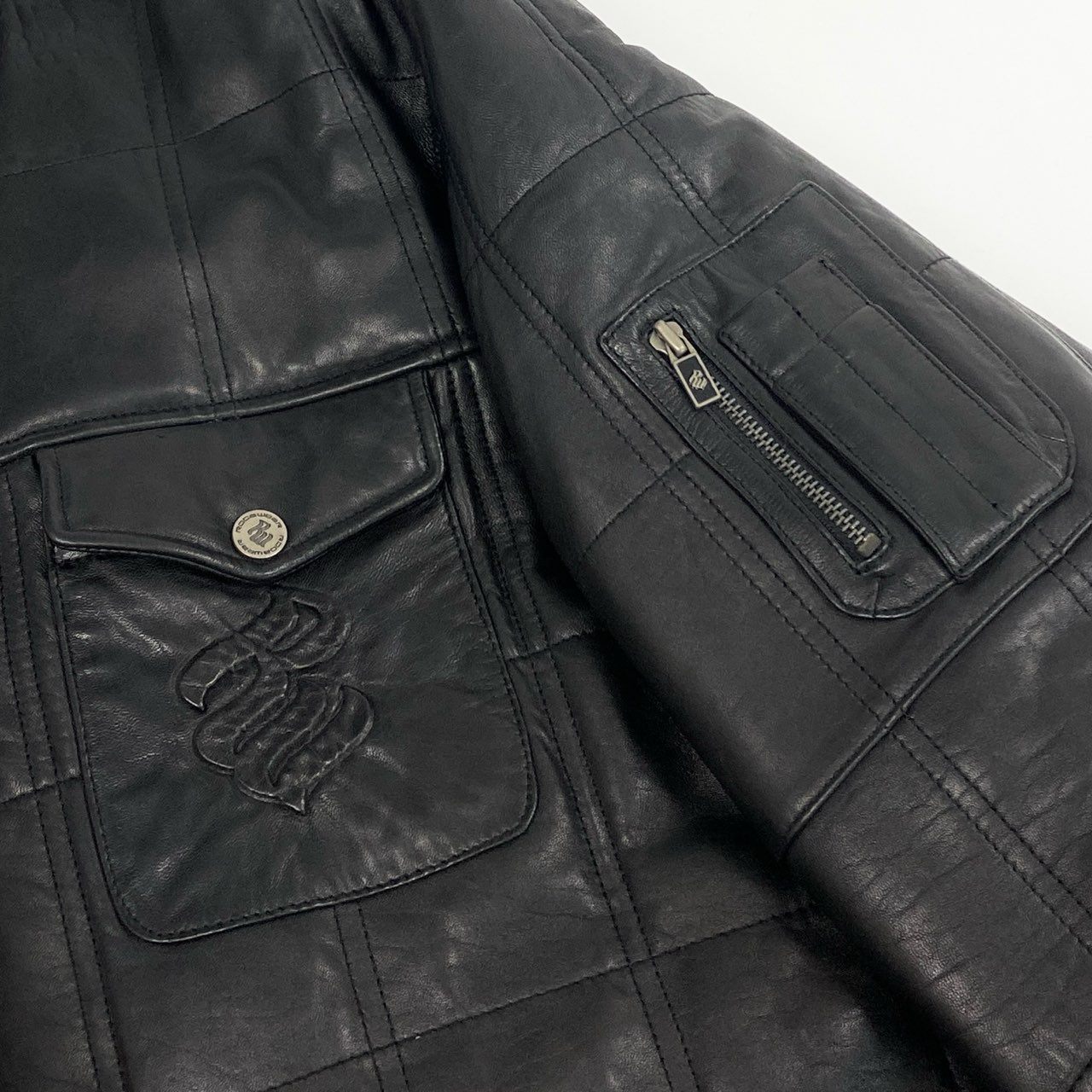 63k27 ROCAWEAR ロカウェア 《大きいサイズ》 レザージャケット 中綿ジャケット フルジップ 立体ロゴ 2XL ブラック 本革