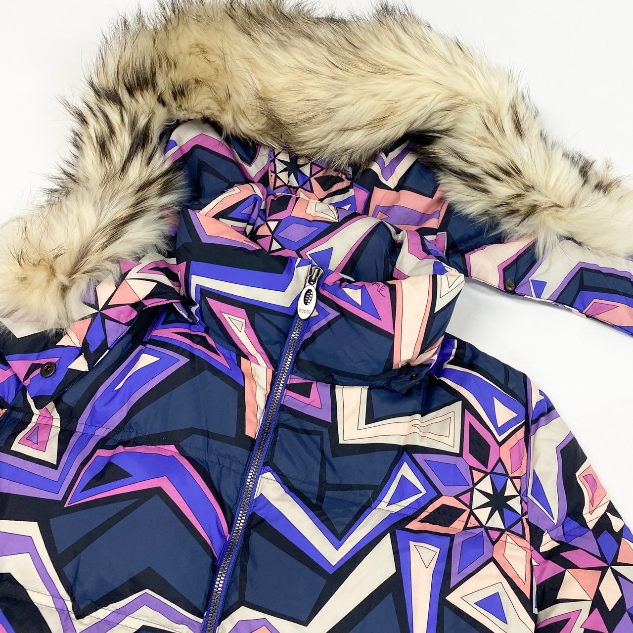 8L5 EMILIO PUCCI エミリオプッチ ダウンコート ダウンジャケット フード取り外し可 アウター イタリア製 96YA03 42サイズ マルチカラー レディースu02t