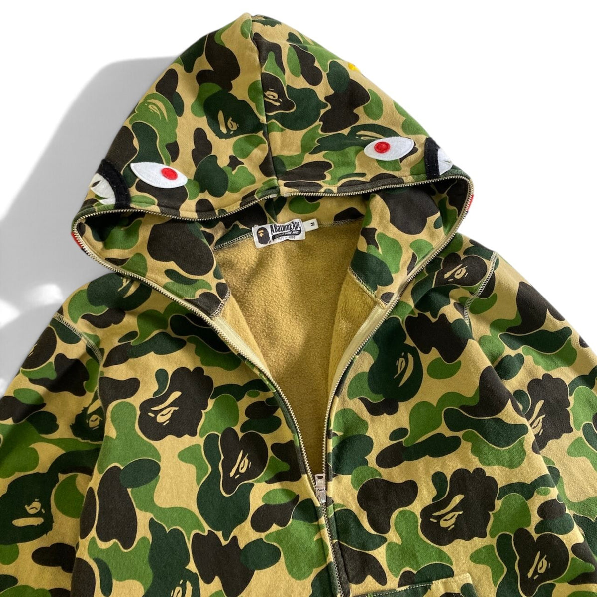 74j23 A BATHING APE アベイシング エイプ CAMO SHARK FULL ZIP カモフラ シャークパーカー M グリーン 迷彩柄t18r