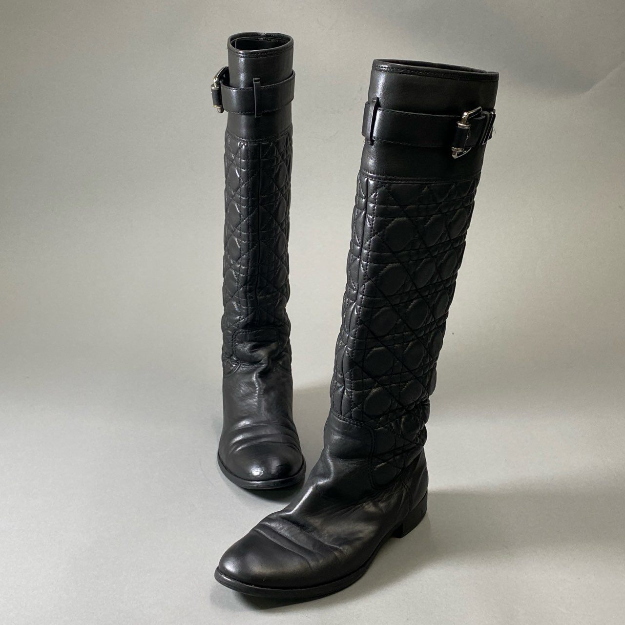 4i30 Dior ディオール Cannage カナージュ ロングブーツ ブーツ キルティング ベルト 37サイズ ブラック シルバー レザー レディース シューズt18r