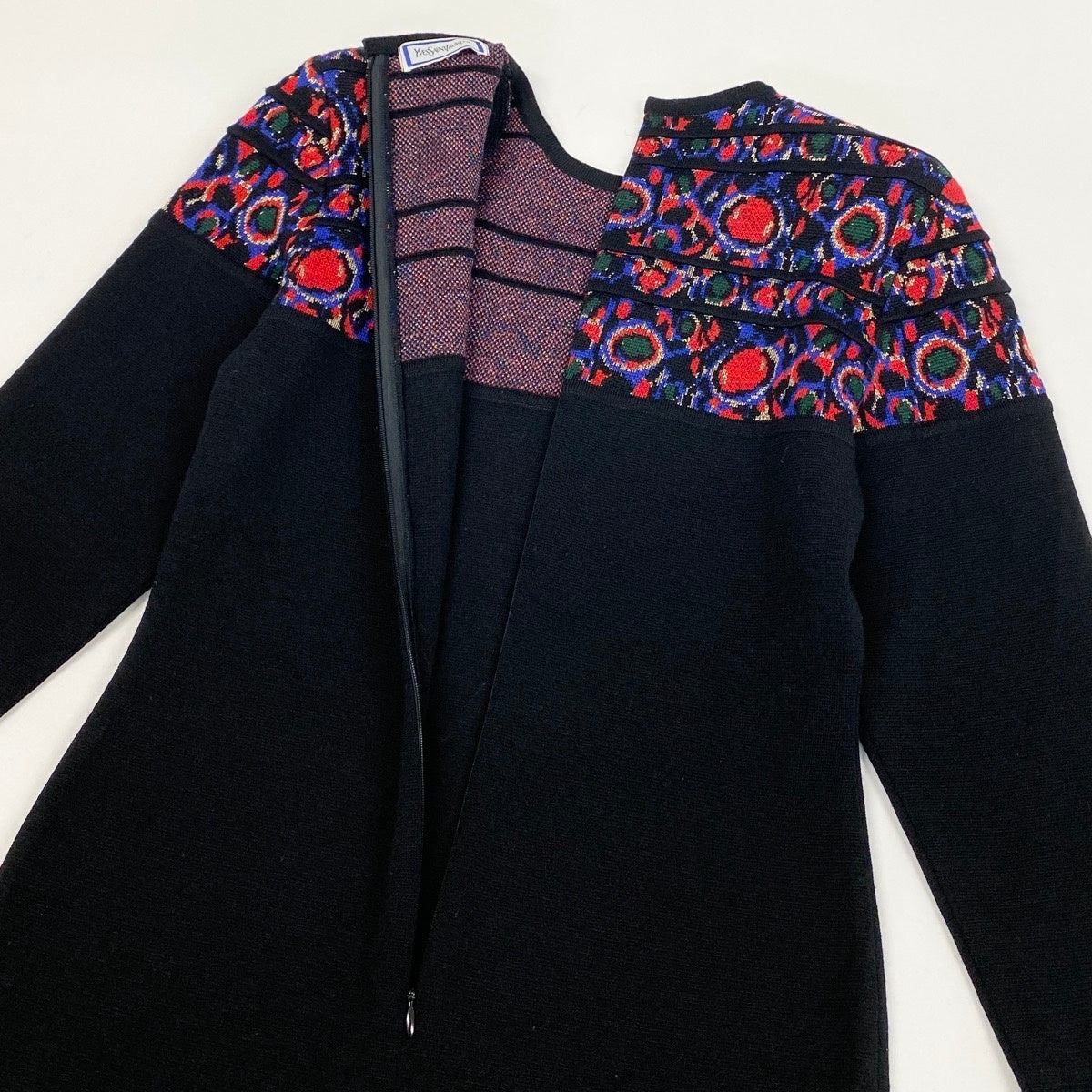 44f4 YVES SAINT LAURENT イヴサンローラン ロングスリーブ ニットワンピース 刺繍 サイズM ブラック ウール100％ レディース 女性服o07t