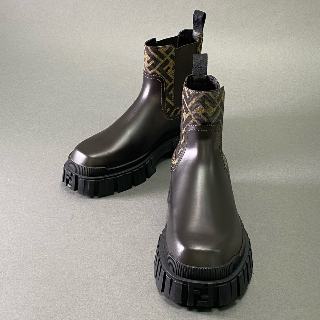 1e19 【イタリア製】FENDI フェンディ ズッカ柄 サイドゴアブーツ チェルシーブーツ サイズ7 ダークブラウン レザー メンズ 男性用 靴 レザーシューズ
